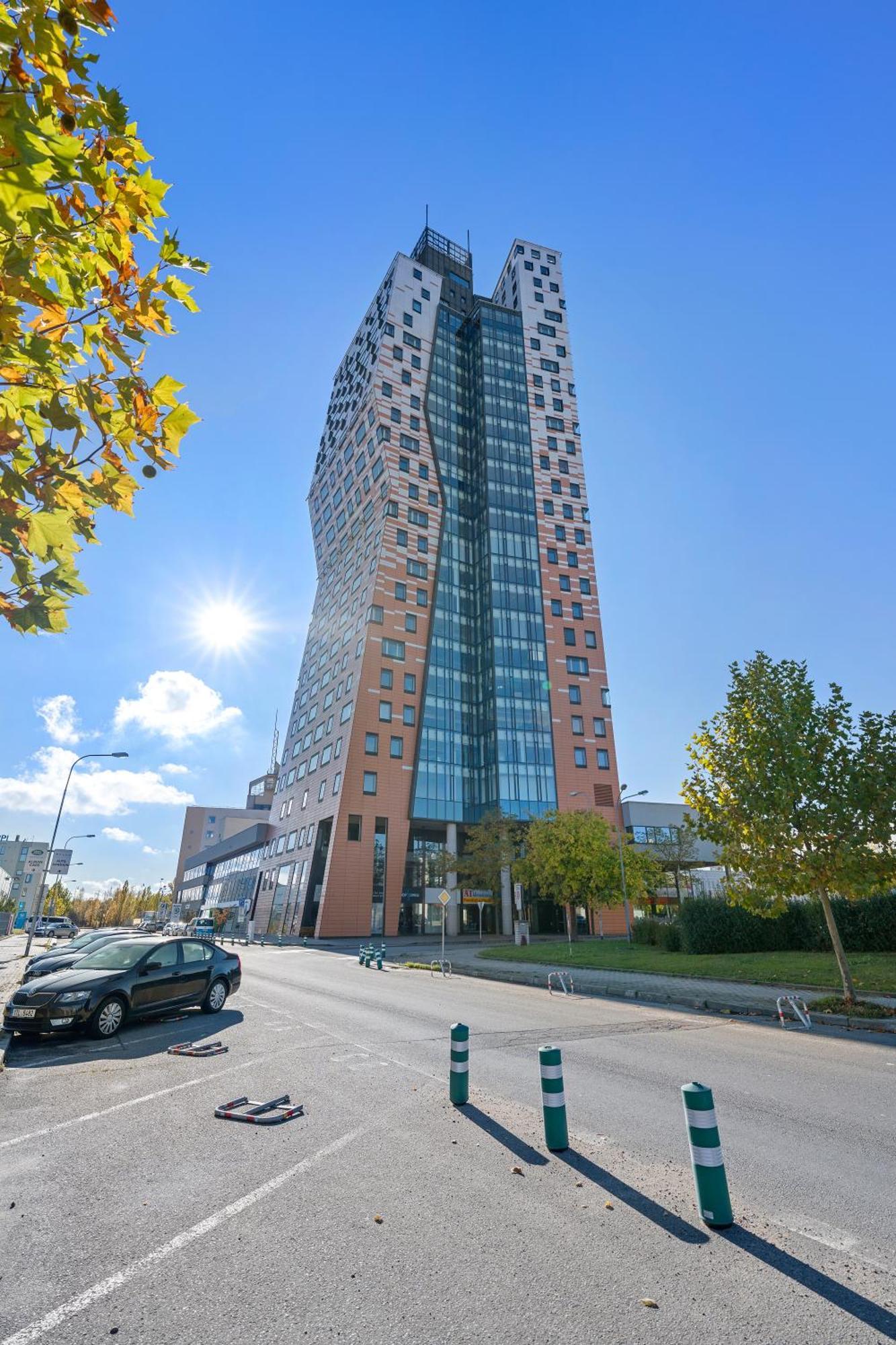 Apartment Az Tower *
